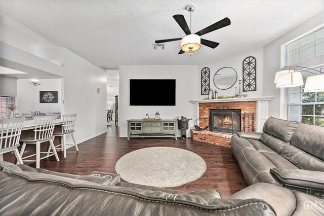 13001 Monarch Palm Avenue, Bakersfield, CA 93314