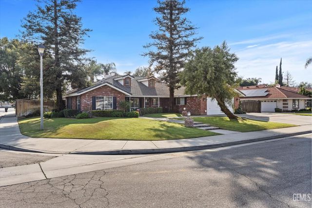 13001 Monarch Palm Avenue, Bakersfield, CA 93314
