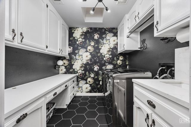 13001 Monarch Palm Avenue, Bakersfield, CA 93314