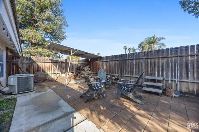 13001 Monarch Palm Avenue, Bakersfield, CA 93314