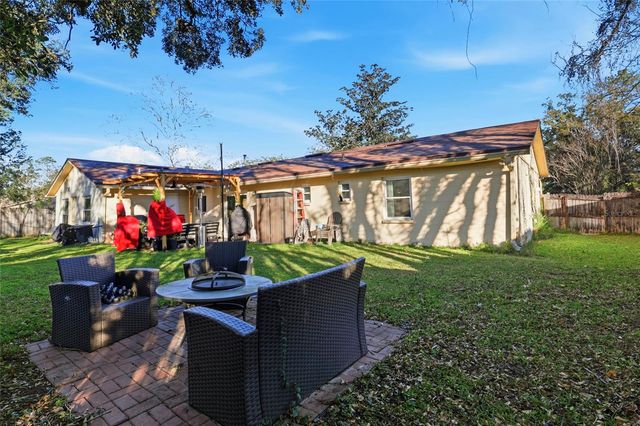 2715 NW 55TH BOULEVARD, Gainesville, FL 32653