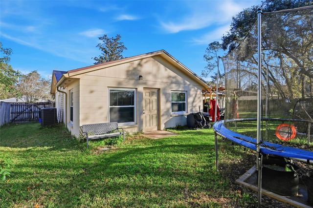 2715 NW 55TH BOULEVARD, Gainesville, FL 32653