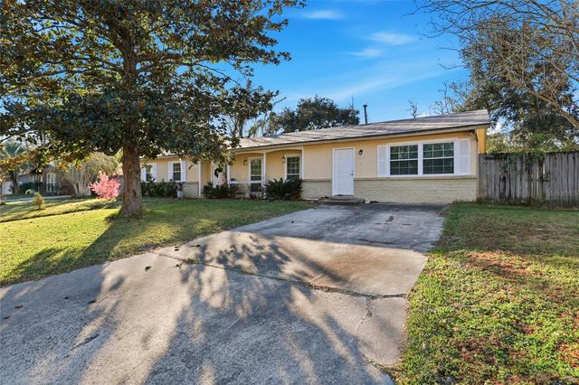 2715 NW 55TH BOULEVARD, Gainesville, FL 32653