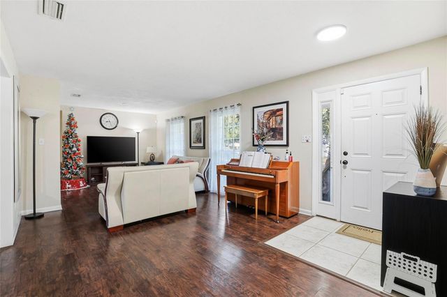 2715 NW 55TH BOULEVARD, Gainesville, FL 32653