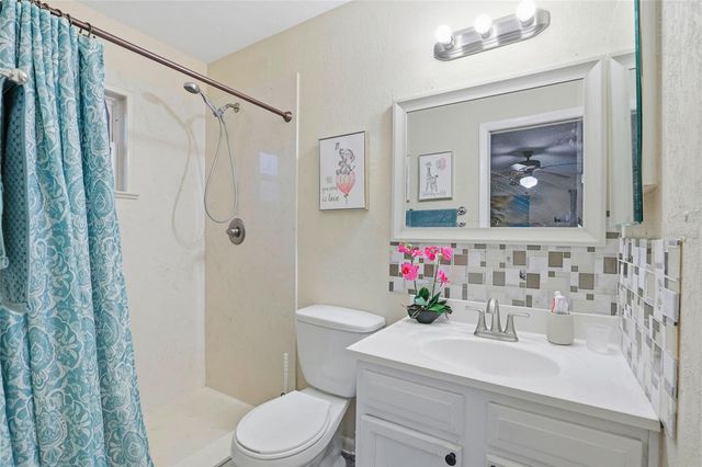 2715 NW 55TH BOULEVARD, Gainesville, FL 32653