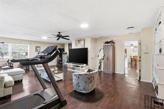 2715 NW 55TH BOULEVARD, Gainesville, FL 32653