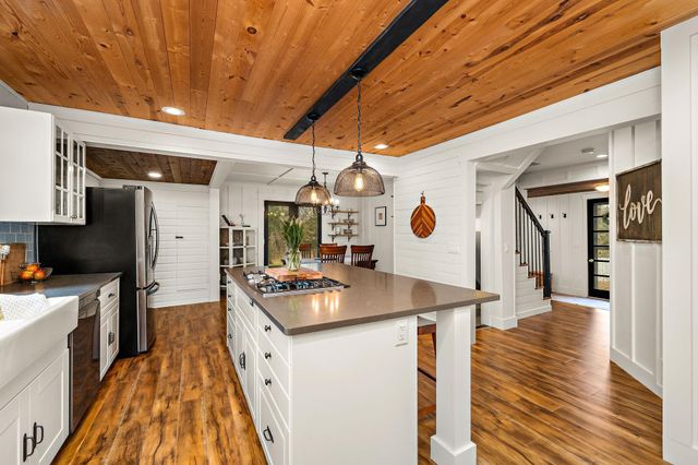 5145 Long Avenue, White Bear Lake, MN 55110