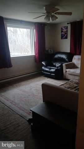 1934 EDGEWOOD RD, Chambersburg, PA 17202