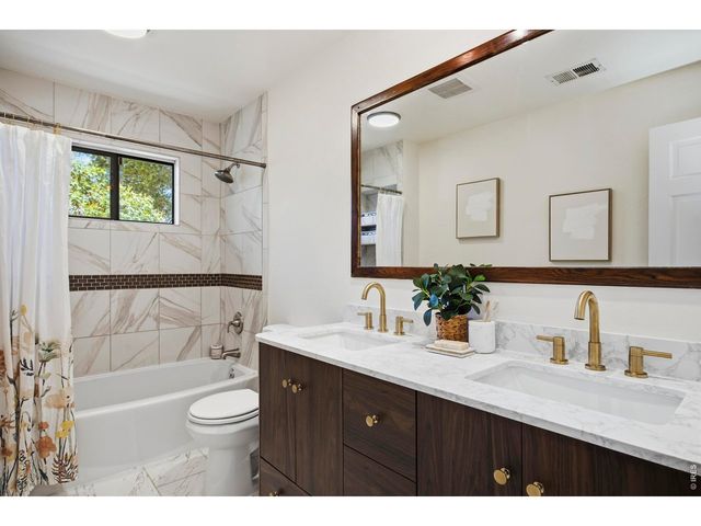 5001 Overhill Dr, Fort Collins, CO 80526
