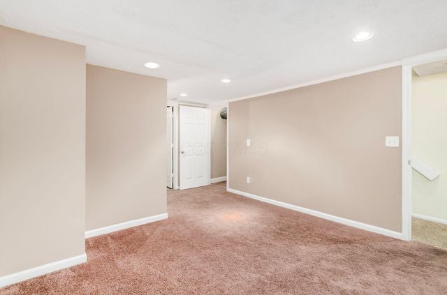5805 Blendon Place Drive, 13D, Columbus, OH 43230