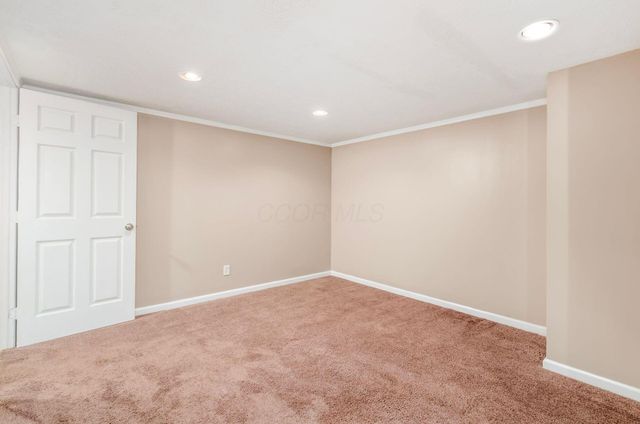 5805 Blendon Place Drive, 13D, Columbus, OH 43230