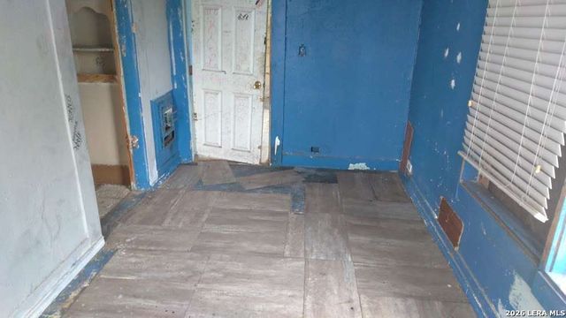 806 S SAN DARIO AVE, San Antonio, TX 78237