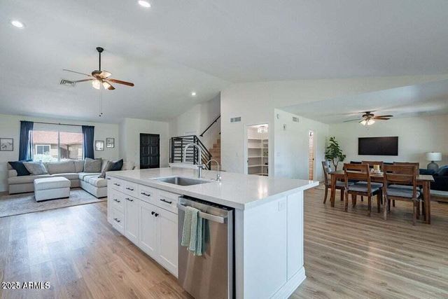 15026 S 28TH Street, Phoenix, AZ 85048