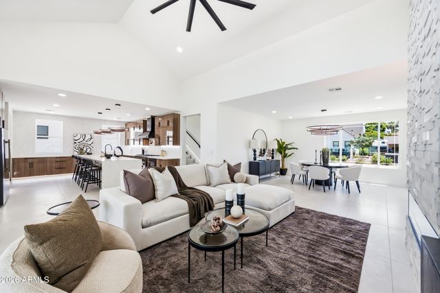 4002 N 34TH Street, Phoenix, AZ 85018