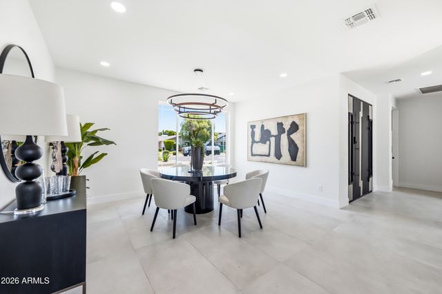 4002 N 34TH Street, Phoenix, AZ 85018