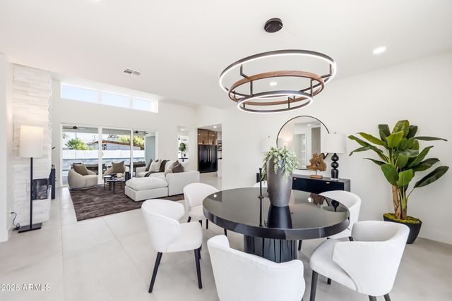 4002 N 34TH Street, Phoenix, AZ 85018