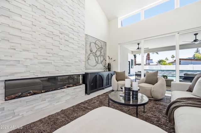 4002 N 34TH Street, Phoenix, AZ 85018
