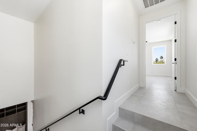 4002 N 34TH Street, Phoenix, AZ 85018