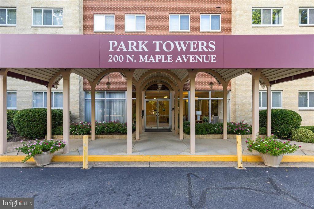 200 N MAPLE AVE #416, Falls Church, VA 22046