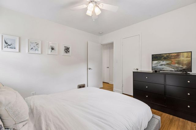 2513 Zenith Avenue N, Golden Valley, MN 55422