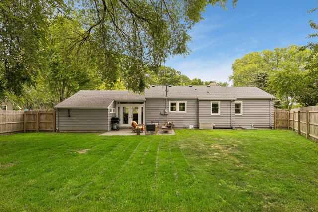 2513 Zenith Avenue N, Golden Valley, MN 55422