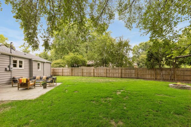 2513 Zenith Avenue N, Golden Valley, MN 55422