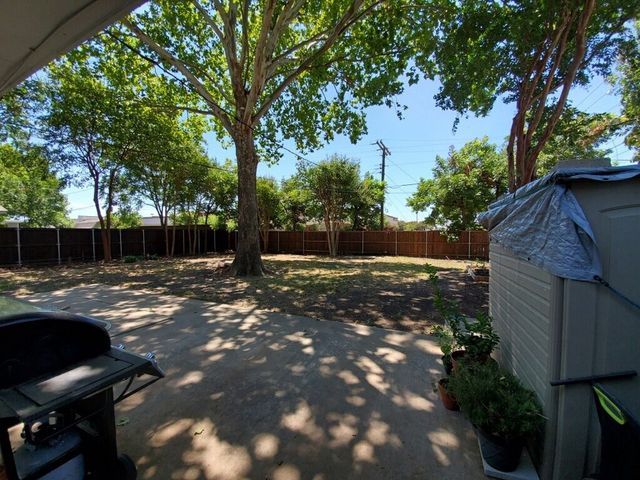 1013 N Cottonwood Drive, Richardson, TX 75080