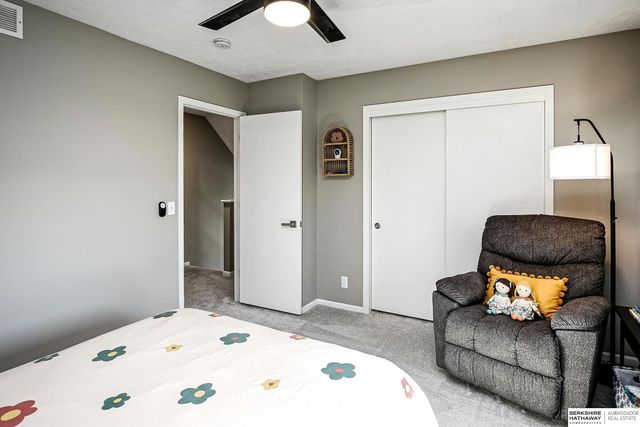 11889 S 217th Street, Gretna, NE 68028