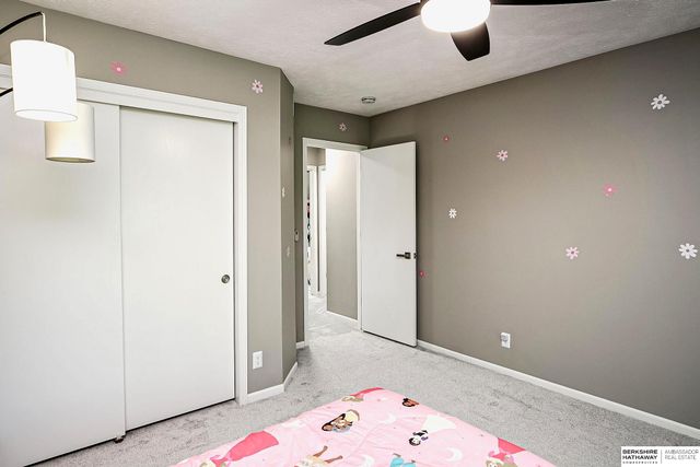 11889 S 217th Street, Gretna, NE 68028