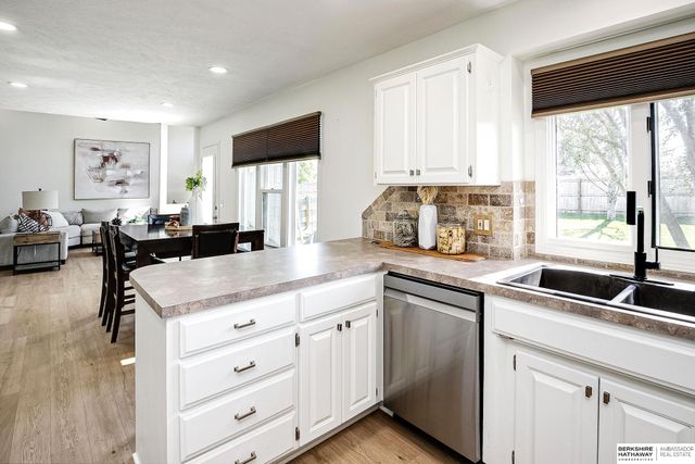 11889 S 217th Street, Gretna, NE 68028