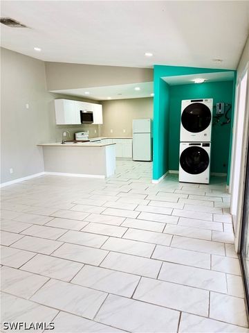 6336 Royal Woods DR B, Fort Myers, FL 33908