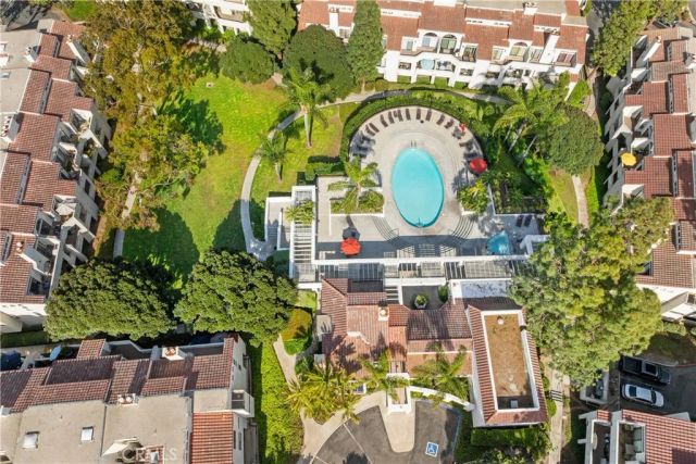 17172 Abalone 211, Huntington Beach, CA 92649