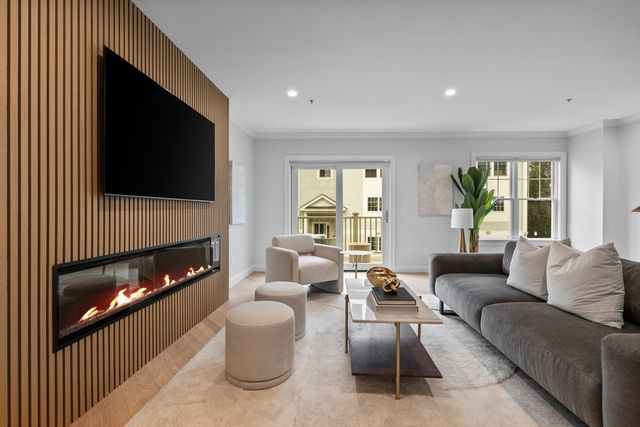 77 Waverley Avenue 77A, Watertown, MA 02472