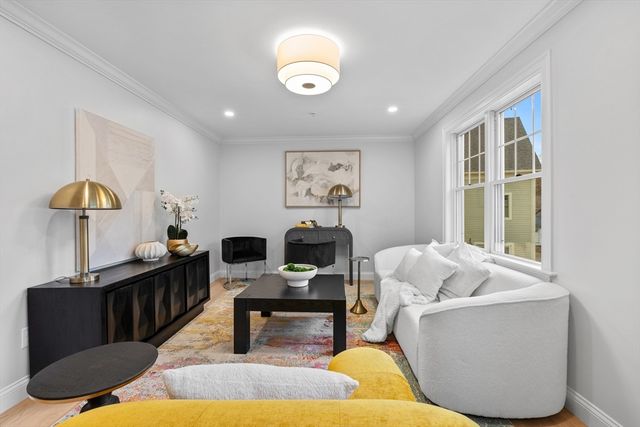 77 Waverley Avenue 77A, Watertown, MA 02472