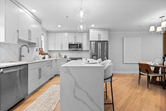 77 Waverley Avenue 77A, Watertown, MA 02472