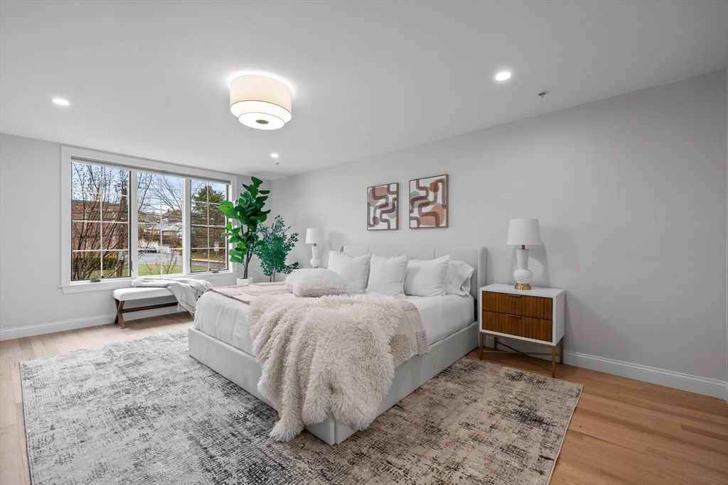 77 Waverley Avenue 77A, Watertown, MA 02472