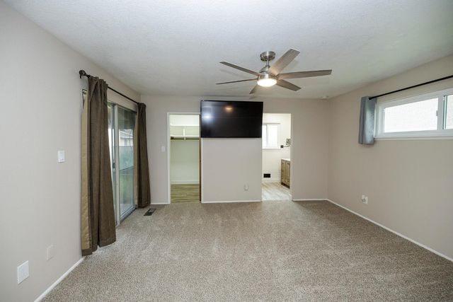 2211 California St, Escalon, CA 95320