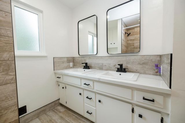 2211 California St, Escalon, CA 95320