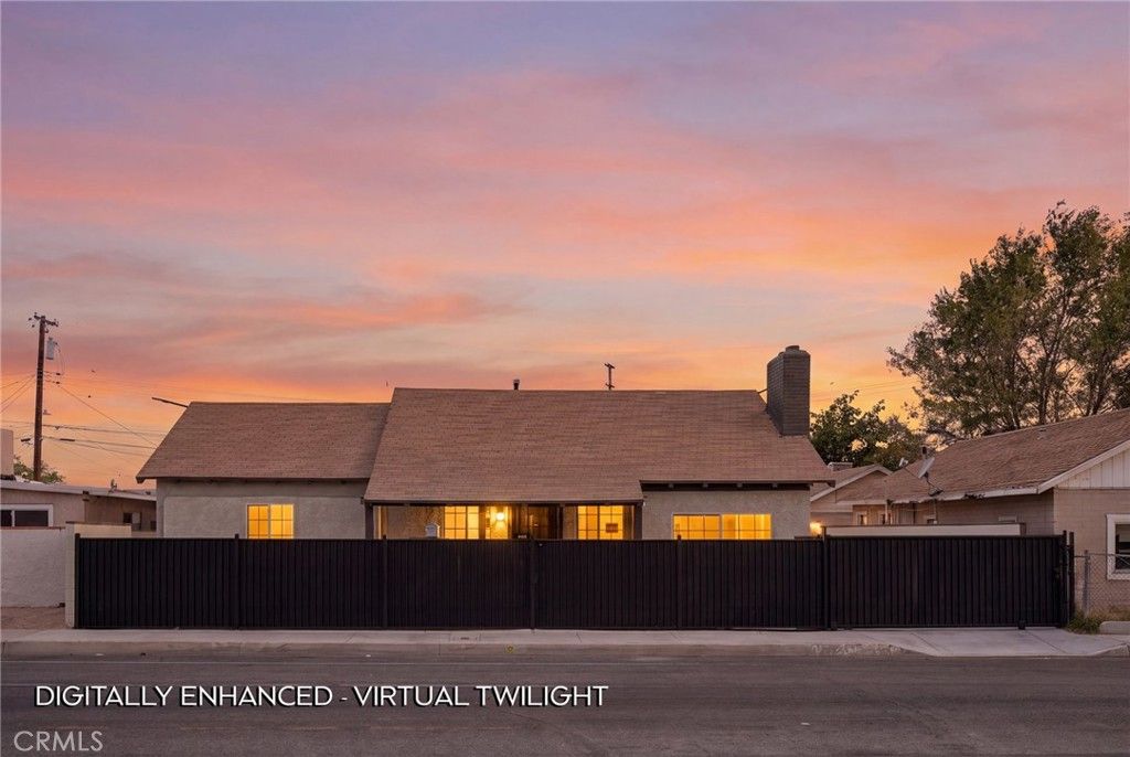 Image 1 of property listing at 44839 Division St, Lancaster, CA 93535