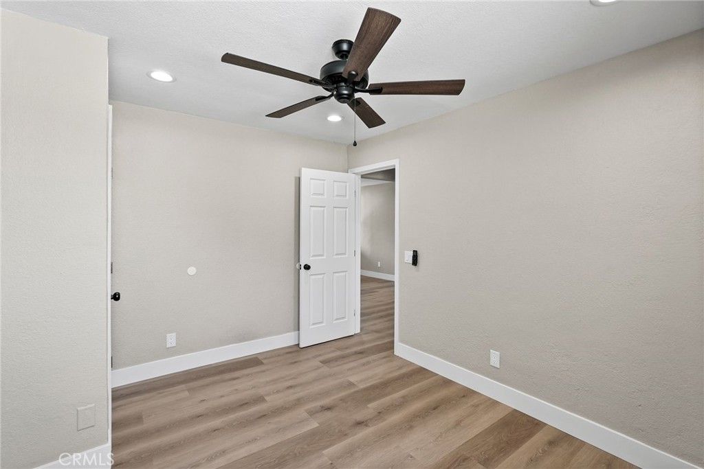 Image 27 of property listing at 44839 Division St, Lancaster, CA 93535