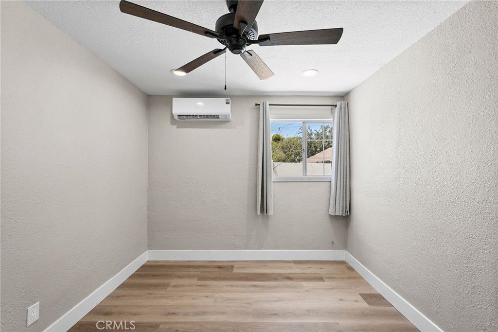 Image 30 of property listing at 44839 Division St, Lancaster, CA 93535