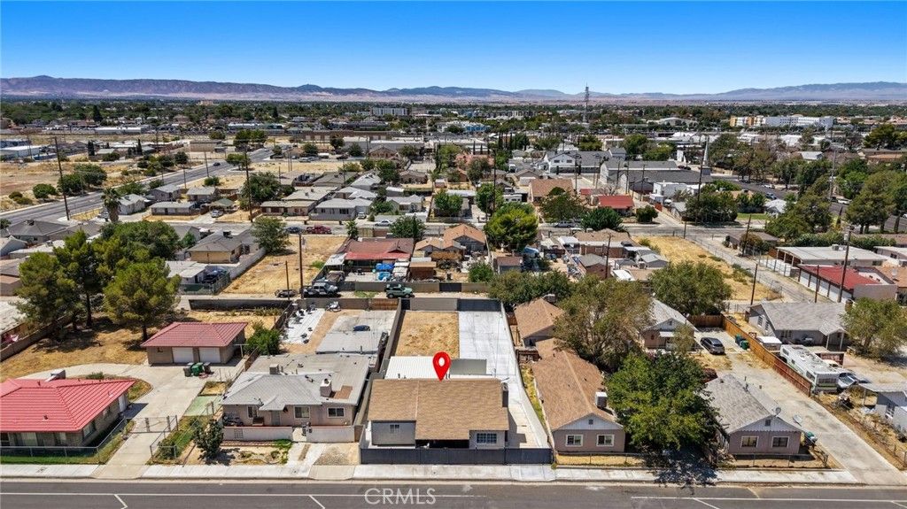 Image 43 of property listing at 44839 Division St, Lancaster, CA 93535