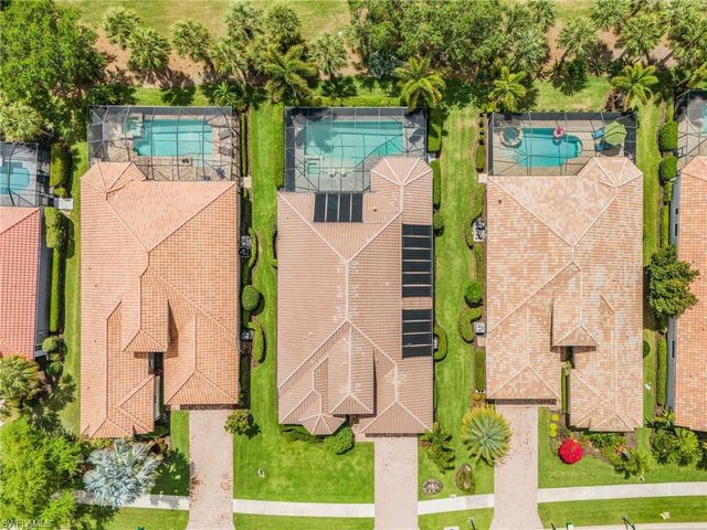 11942 Heather Woods CT, Naples, FL 34120