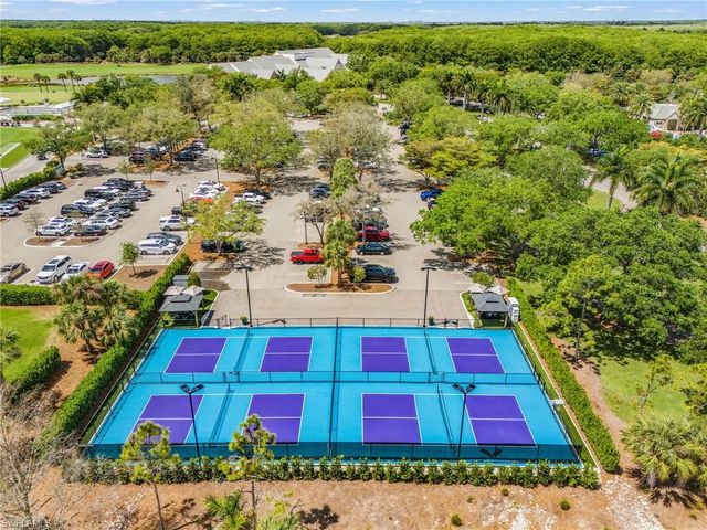 11942 Heather Woods CT, Naples, FL 34120