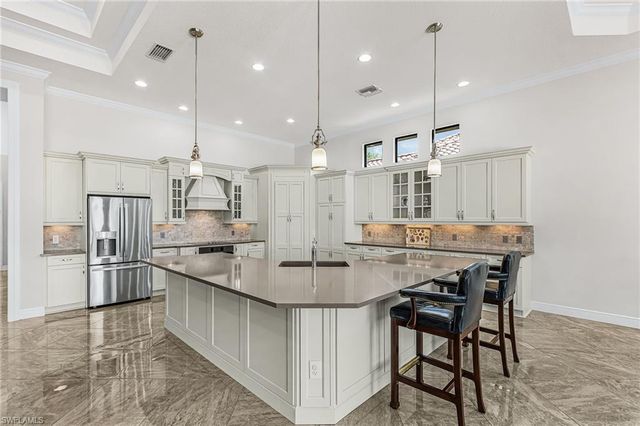 11942 Heather Woods CT, Naples, FL 34120