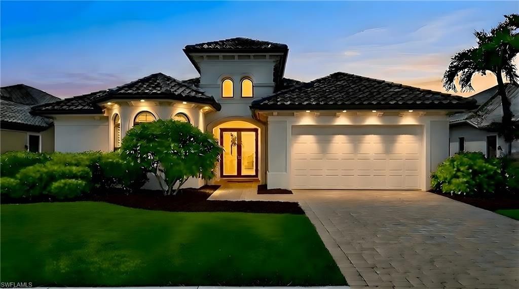 11942 Heather Woods CT, Naples, FL 34120