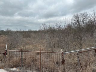 3 Lehman RD, Kyle, TX 78640