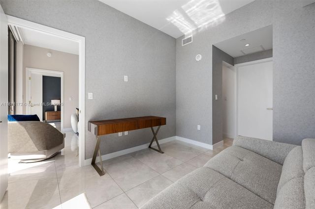 2678 Tigertail Ave 1705, Miami, FL 33133