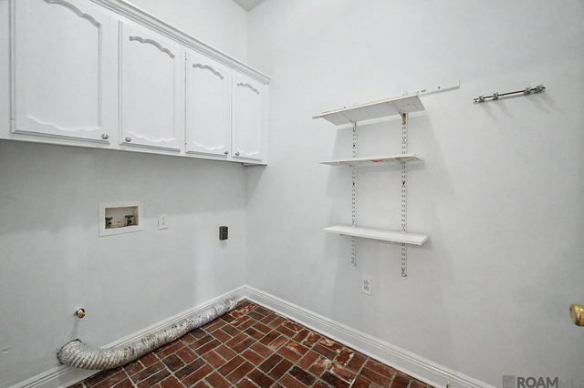 35110 Stone Castle Dr, Denham Springs, LA 70706