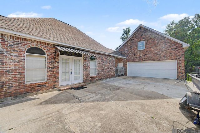 35110 Stone Castle Dr, Denham Springs, LA 70706